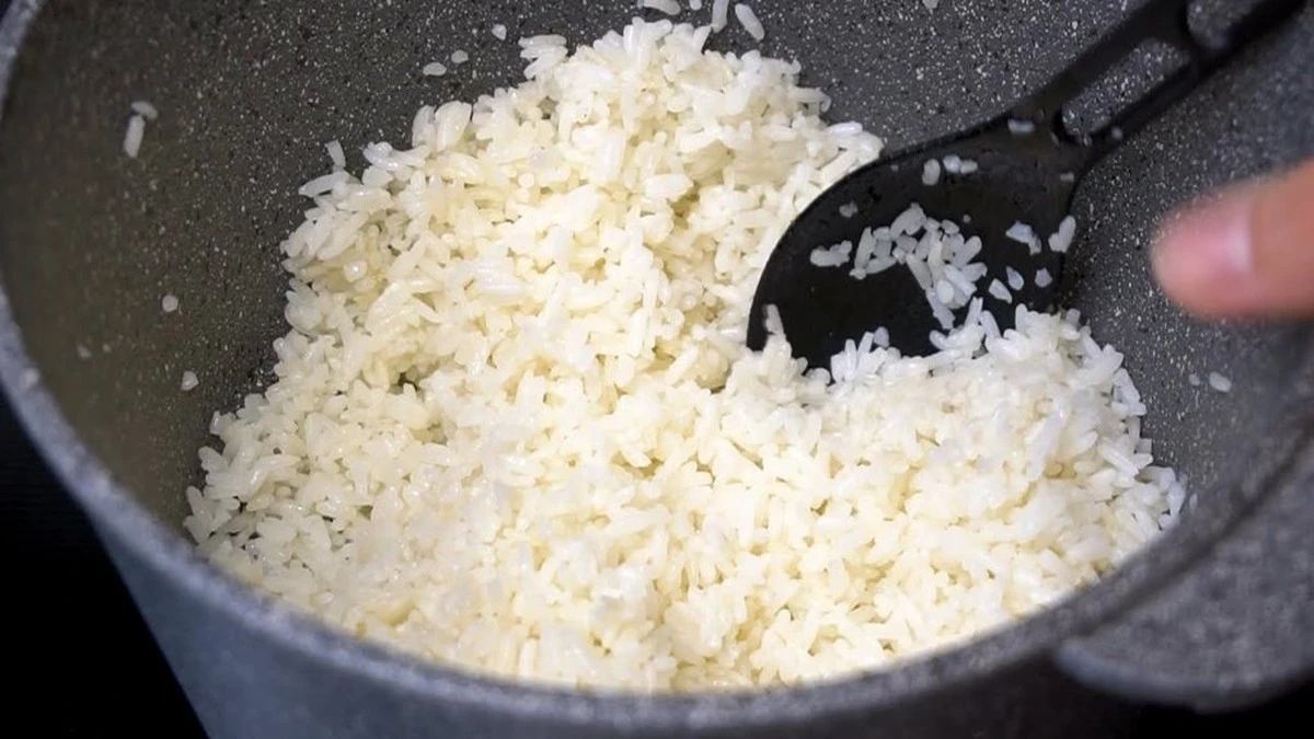 El secreto para que tus cuchillos de cocina no se oxiden: un truco de arroz que funciona en 3 días