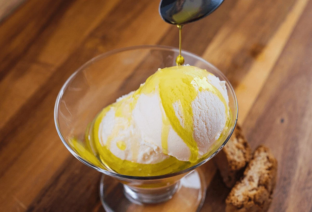 Por qué los expertos en gastronomía añaden aceite de oliva al helado de vainilla - image 1