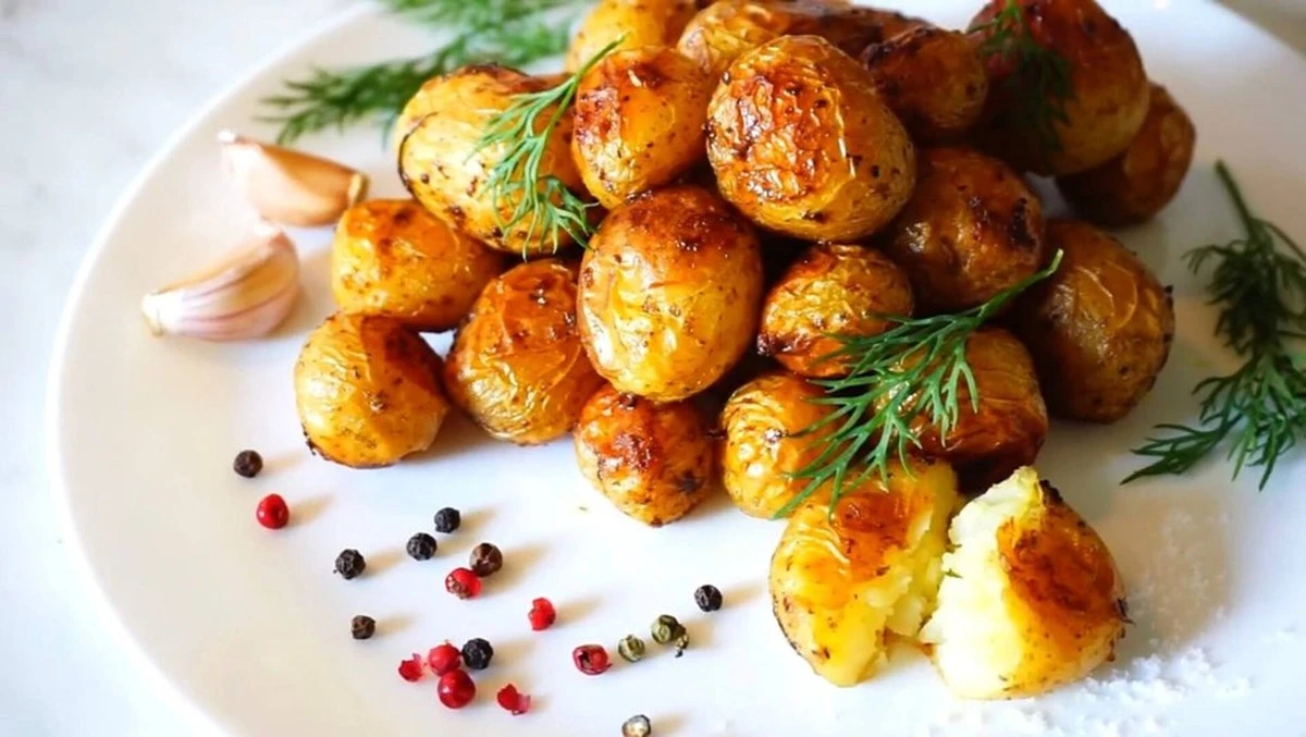 El truco de los chefs para unas patatas al horno que siempre salen perfectas