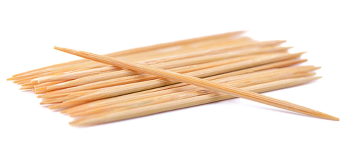 La peligrosa moda de los palillos de dientes con nicotina entre los jóvenes: lo que los padres NO saben