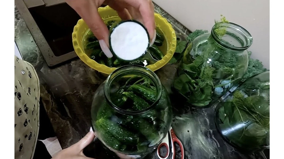 Por qué sus conservas se arruinan a la semana: el ingrediente invisible que debería evitar