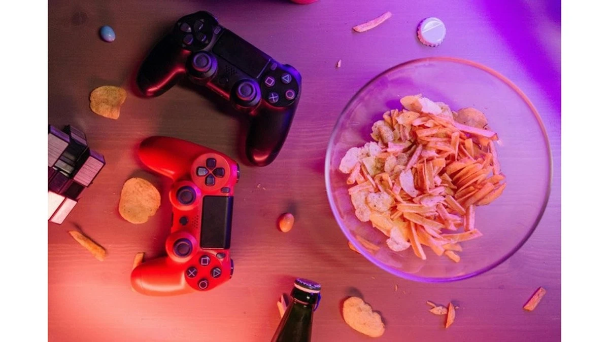 No es estrés: los 5 bocadillos nocturnos que disparan tu ansiedad