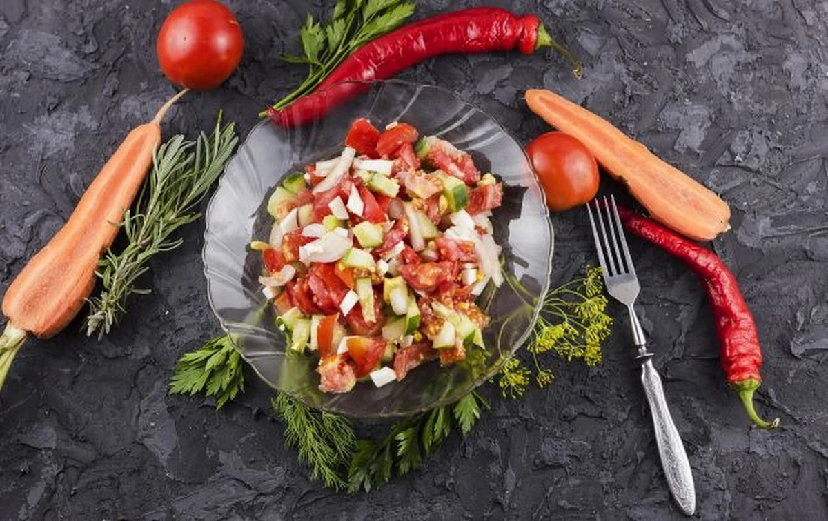 La ensalada ‘imposible’ que sabe a sushi y está lista en 5 minutos