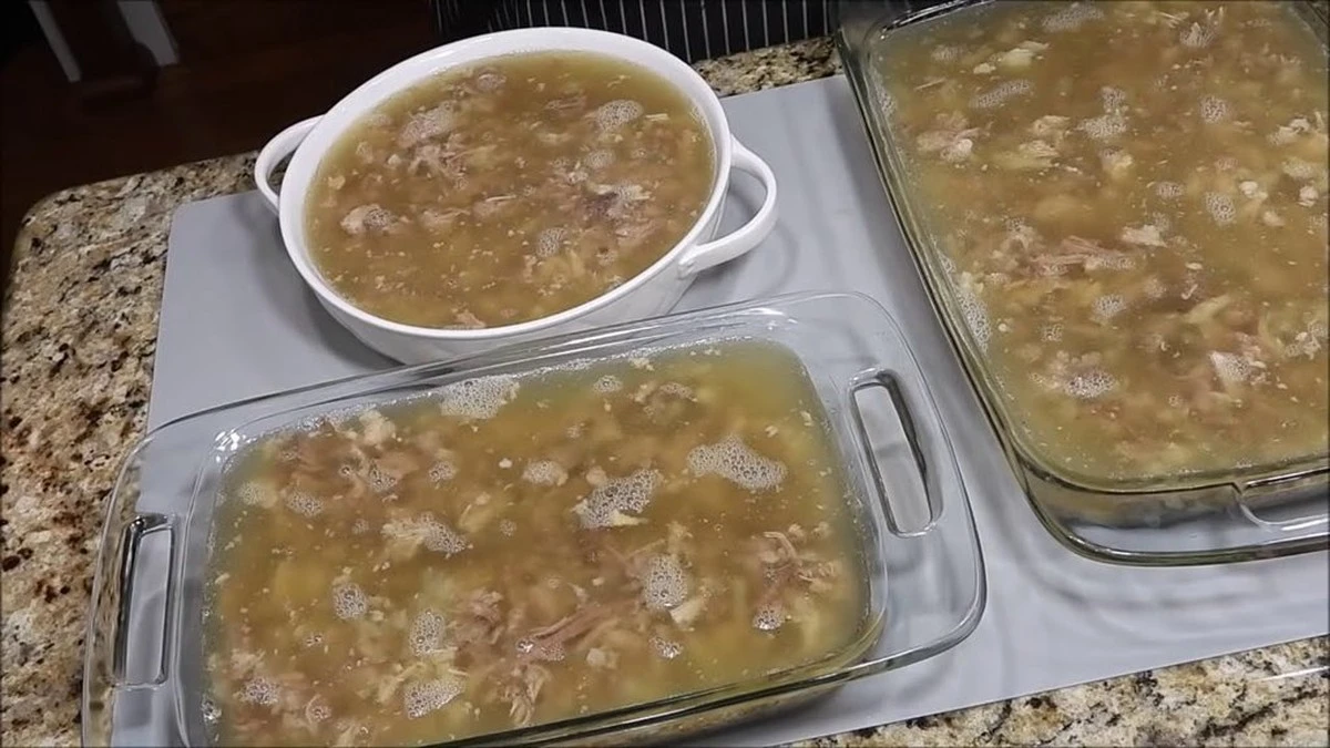 4 ingredientes que juradas expertas en cocina prohíben en la gelatina para evitar un desastre