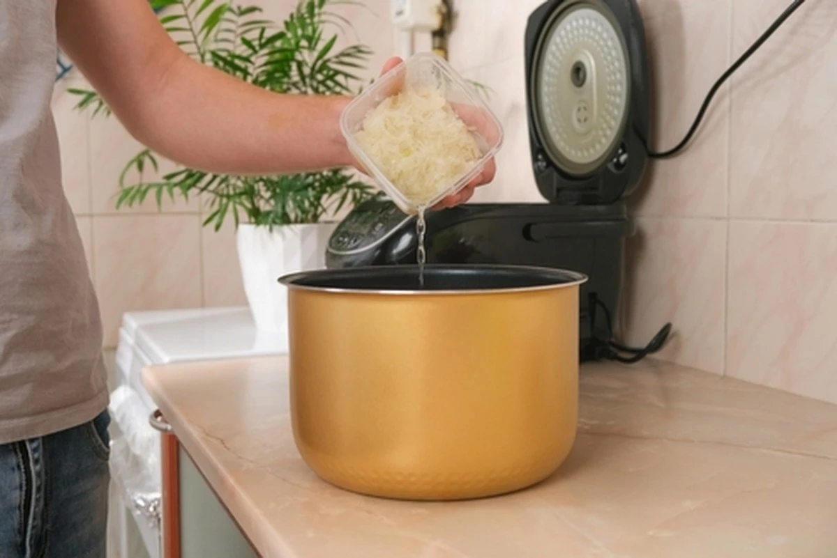 Jugó esto cada mañana y en 14 días su estómago cambió drásticamente