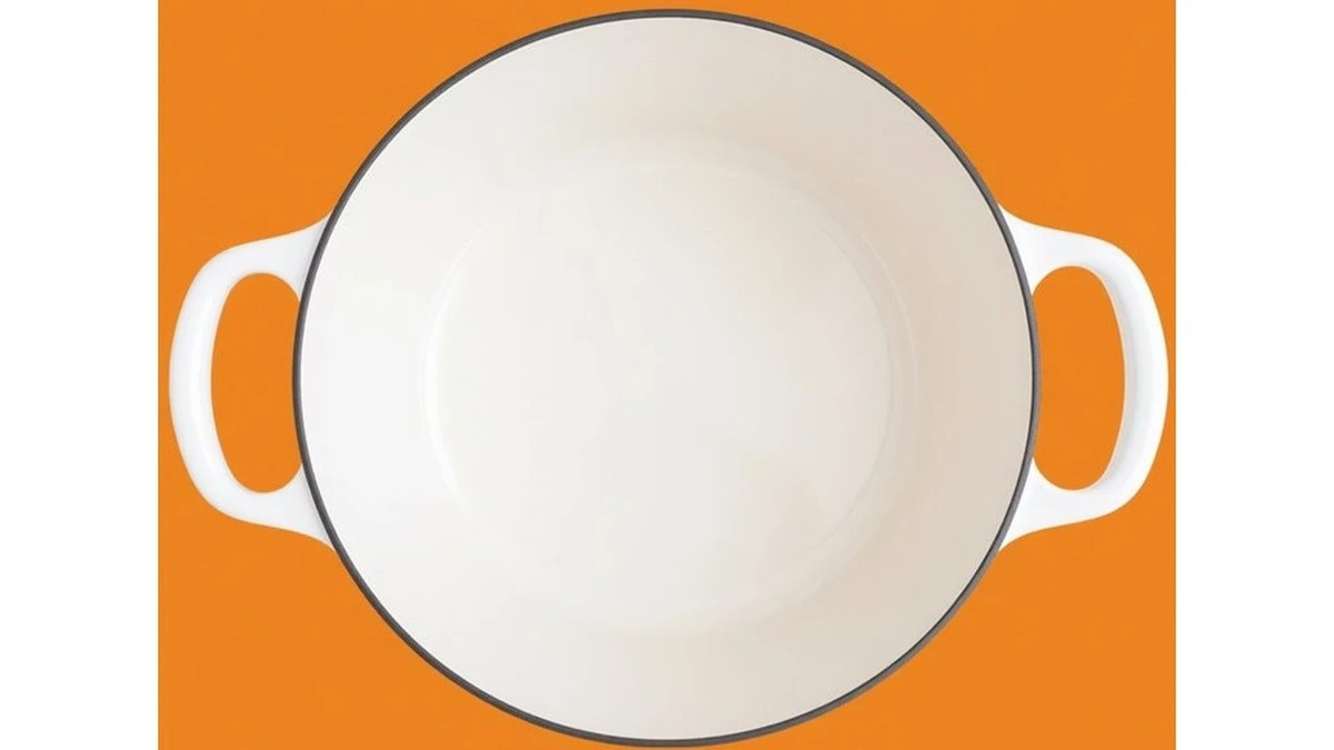 Olla impecable en 15 minutos: cómo eliminar suciedad incrustada por años sin químicos