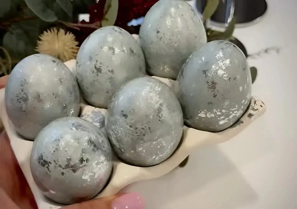 Huevos plateados: el truco de 5 minutos que dejará a tus amigas pidiendo la receta