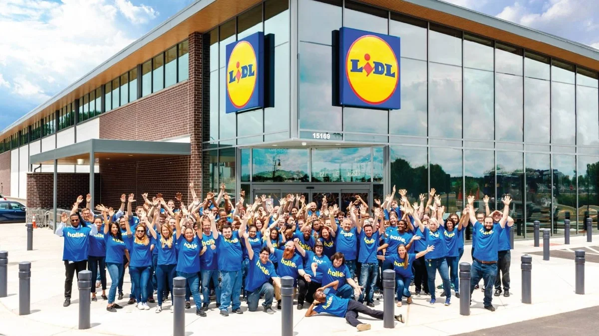 lidlrevoluciona-extra-1.webp Lidl revoluciona el mercado laboral: ¡30 días de vacaciones para todos sus empleados en España! - image 1