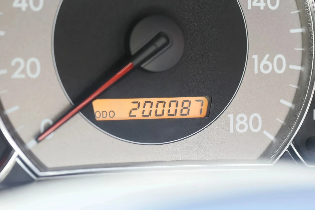 ¿Por qué los conductores checos se desprenden de sus coches demasiado pronto? Pueden durar mucho más de lo que imaginas