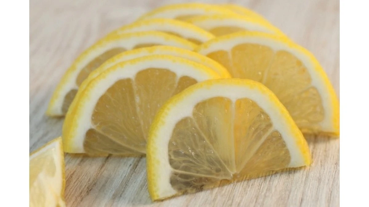 ¿Cuánta vitamina C necesitas realmente? La cantidad de limón que debes consumir para un sistema inmune fuerte (y no pasarte)