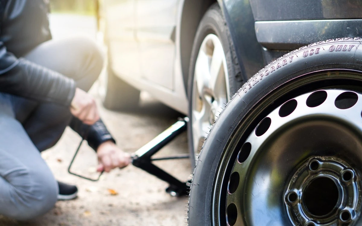 Ne deje zimní pneumatiky na auto v létě: Ve Španělsku vás čeká vysoká pokuta - image 1