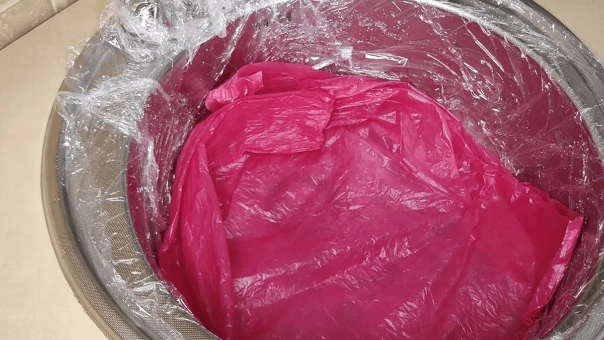 El truco cinematográfico que deja tu viejo fregadero como nuevo (y sólo necesitas un ingrediente)