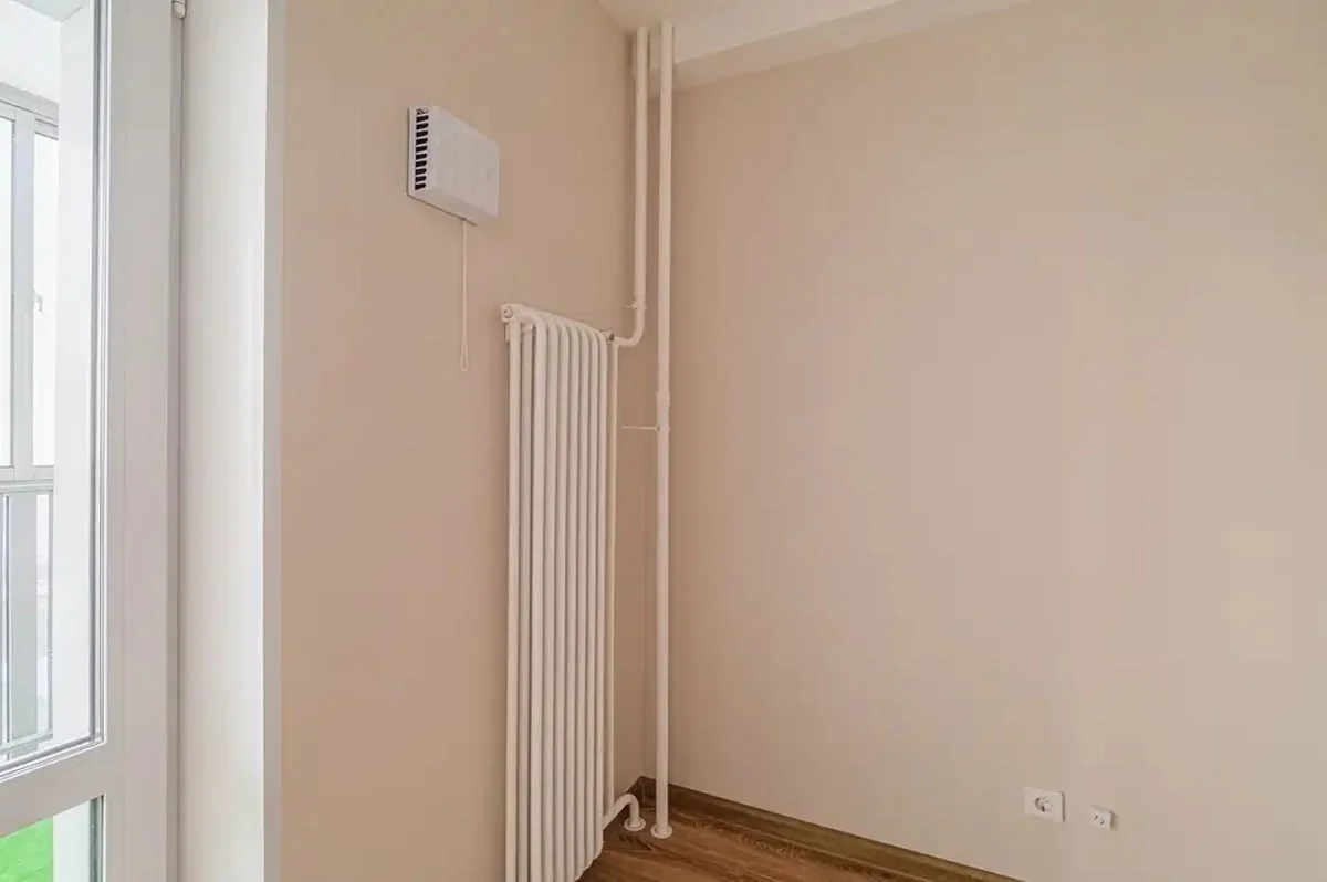 Aisla tus tubos de calefacción y siente 2 °C más de calor en casa (y paga menos)