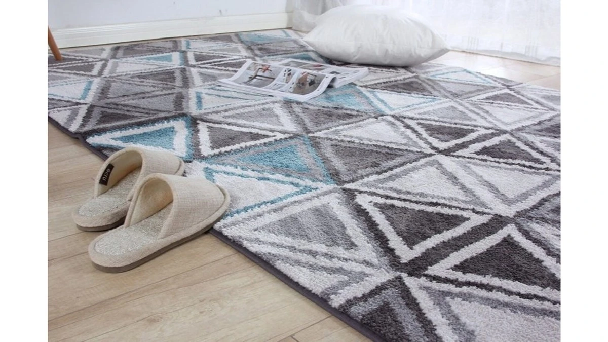 Por qué una taza de estos polvos caseros hace que tu alfombra parezca nueva