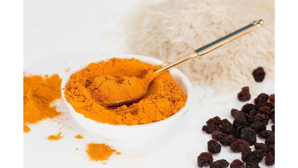 El secreto de mi suegra para tomates espectaculares: una especia amarilla que lo cambia todo