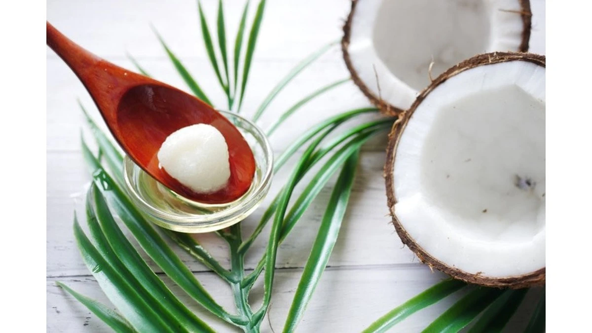 Aceite de coco en tu rutina: el secreto natural para una piel y cabello envidiables