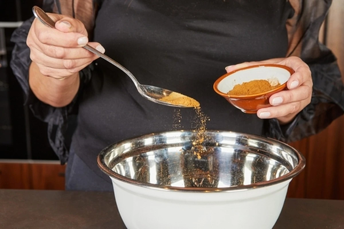 Médico revela el condimento que añade a casi todos sus platos: "Mis pacientes se sorprenden y agradecen"