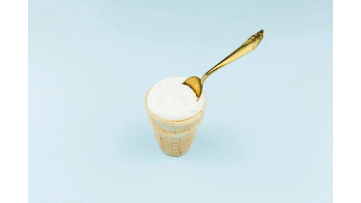 El Debate Secreto de los Postres: ¿Llevaba Leche Condensada el Helado de Antaño?