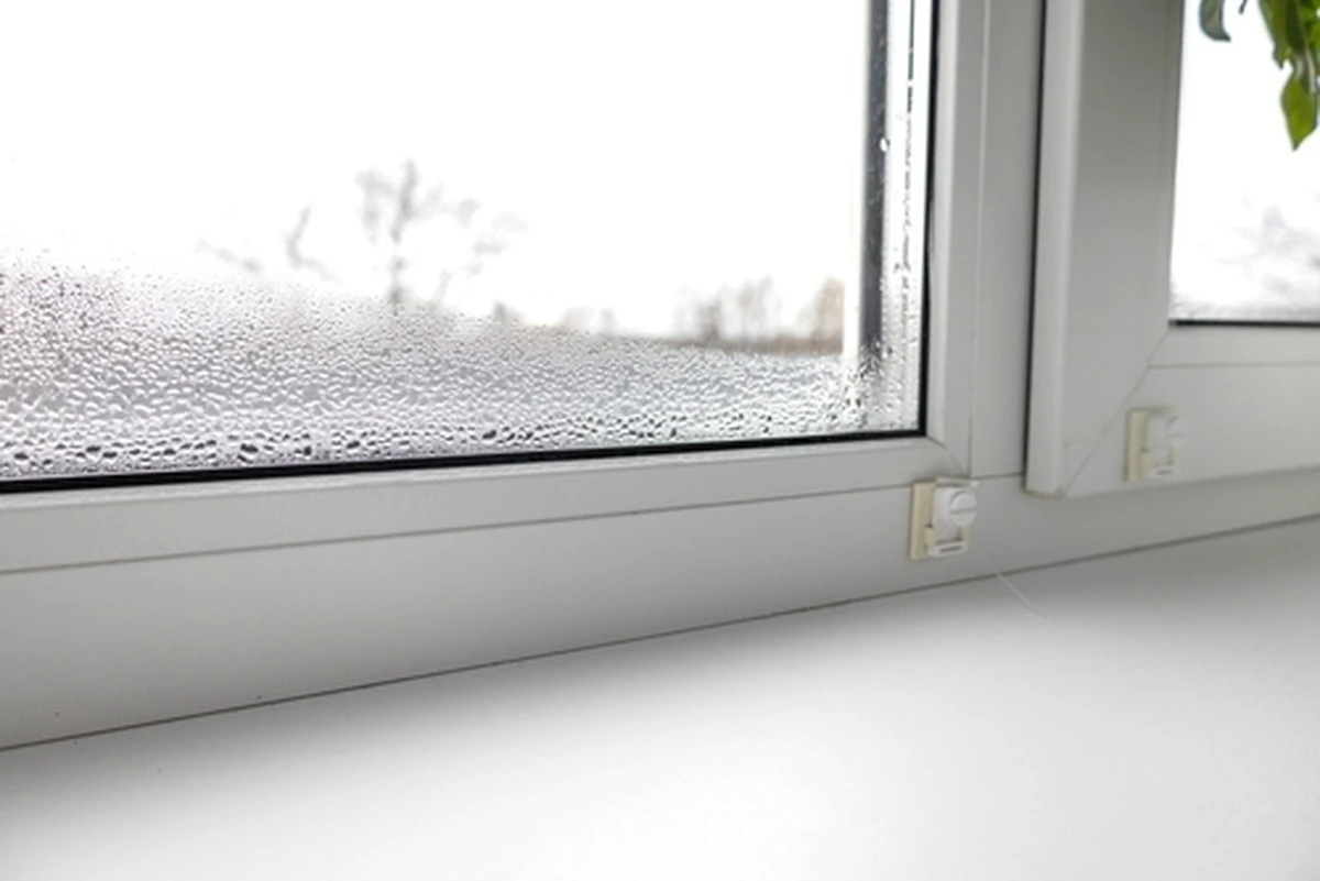 ¿Por qué se empañan los cristales de tus ventanas y cómo evitarlo sin gastar dinero