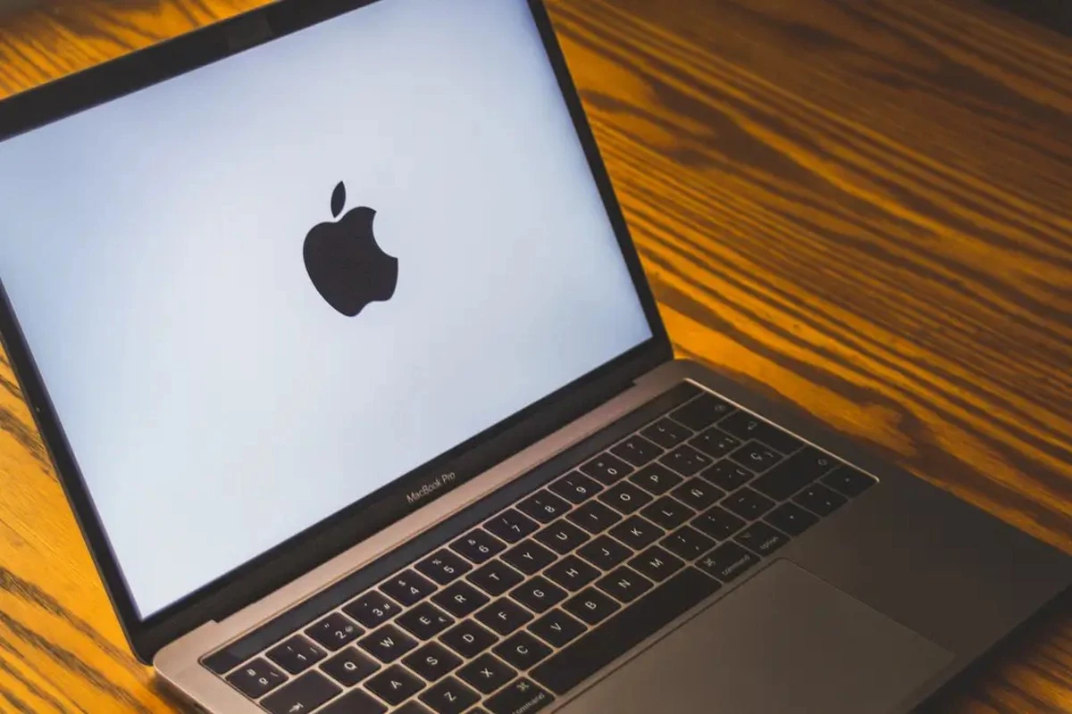 Cuando tu PC parpadea dos veces al arrancar, es una señal de alerta que no debes ignorar