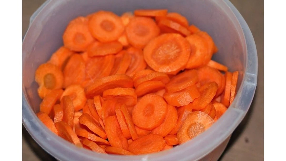 Mi madre insistió en las zanahorias para los ojos, pero 30 años después descubrí su secreto triple