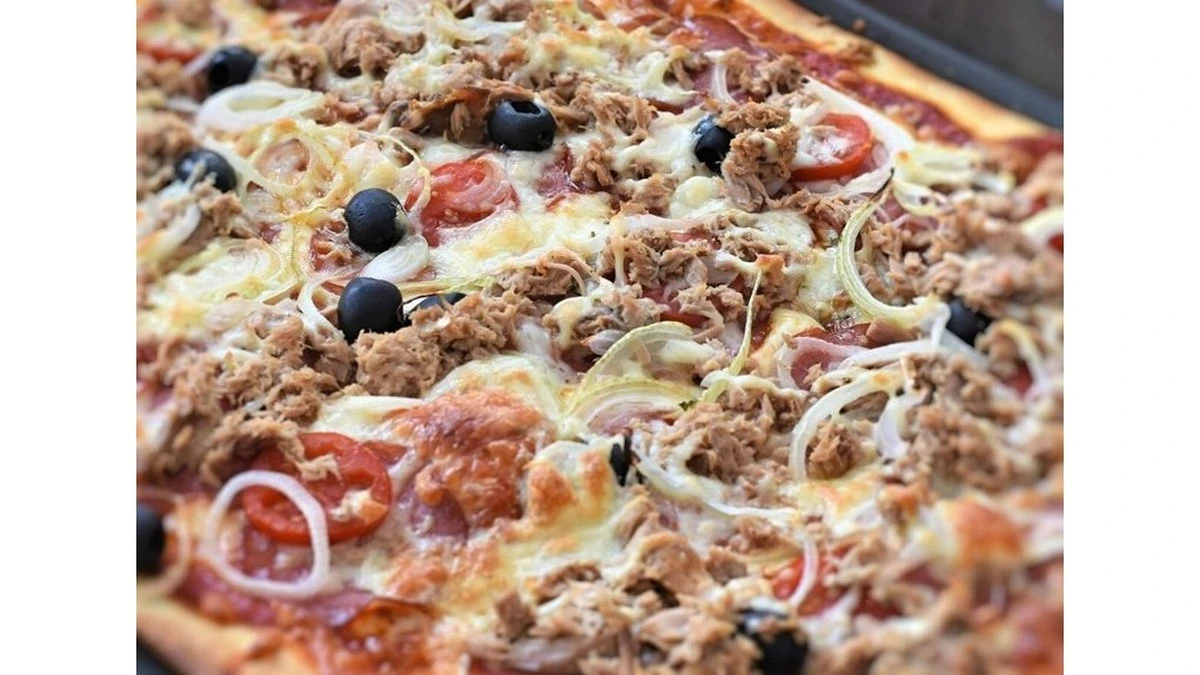 Este pastel salado es más sabroso que la pizza y solo toma 10 minutos en el horno