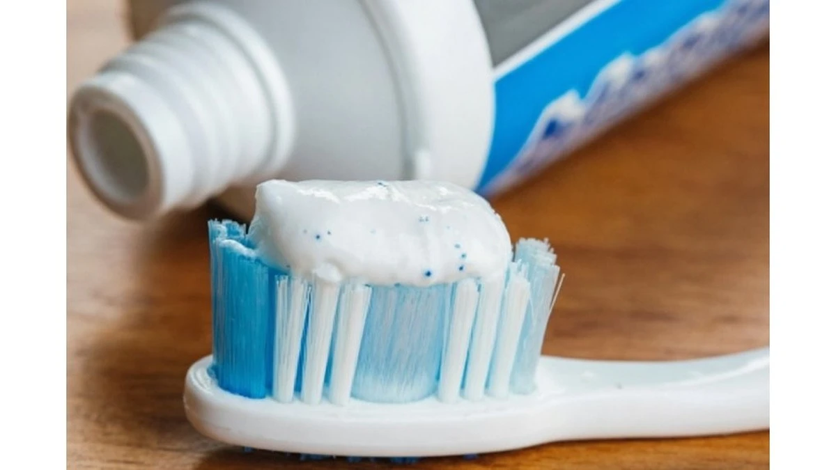 Pasta de dientes: el secreto para eliminar manchas y olores que los limpiadores comunes no pueden