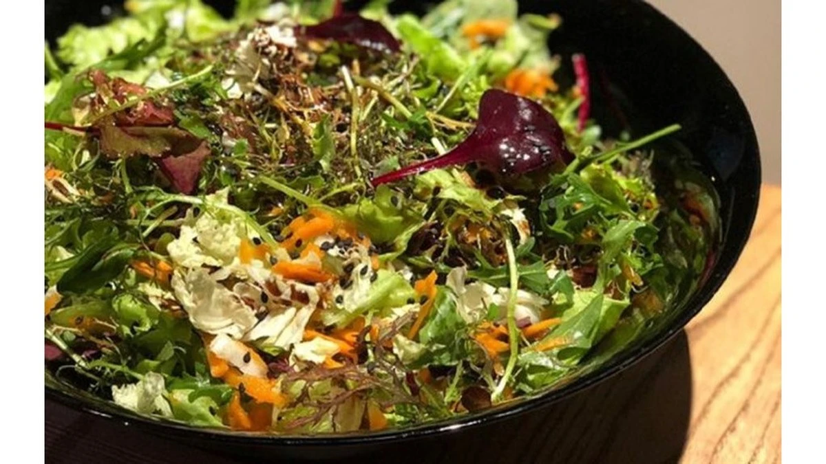 Por qué los nutricionistas añaden berros de agua a sus batidos y ensaladas