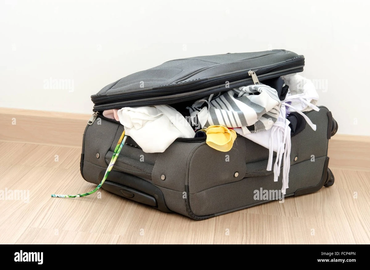 Por qué deberías dejar de poner tu maleta sobre la cama al volver de viaje - image 1
