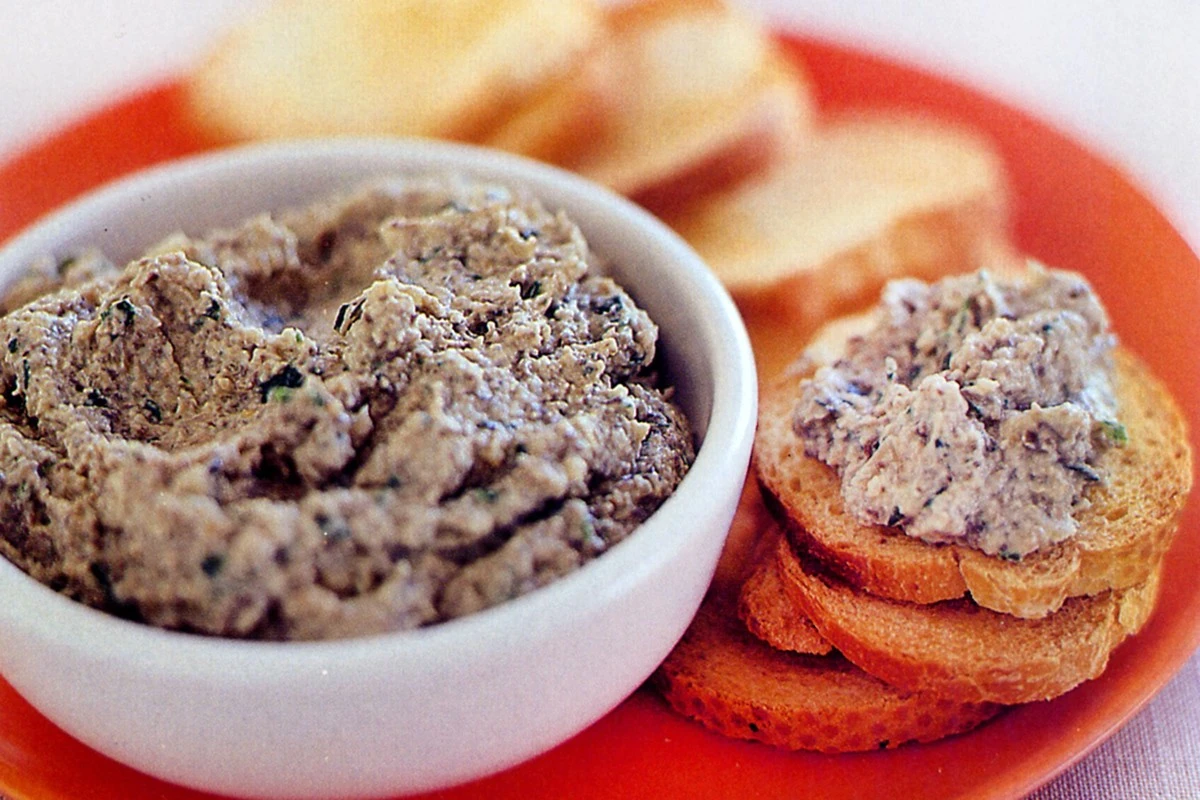 Mi Paté de Champiñones: La Receta Secreta para un Aperitivo Irresistiblemente Rápido y Delicioso - image 1