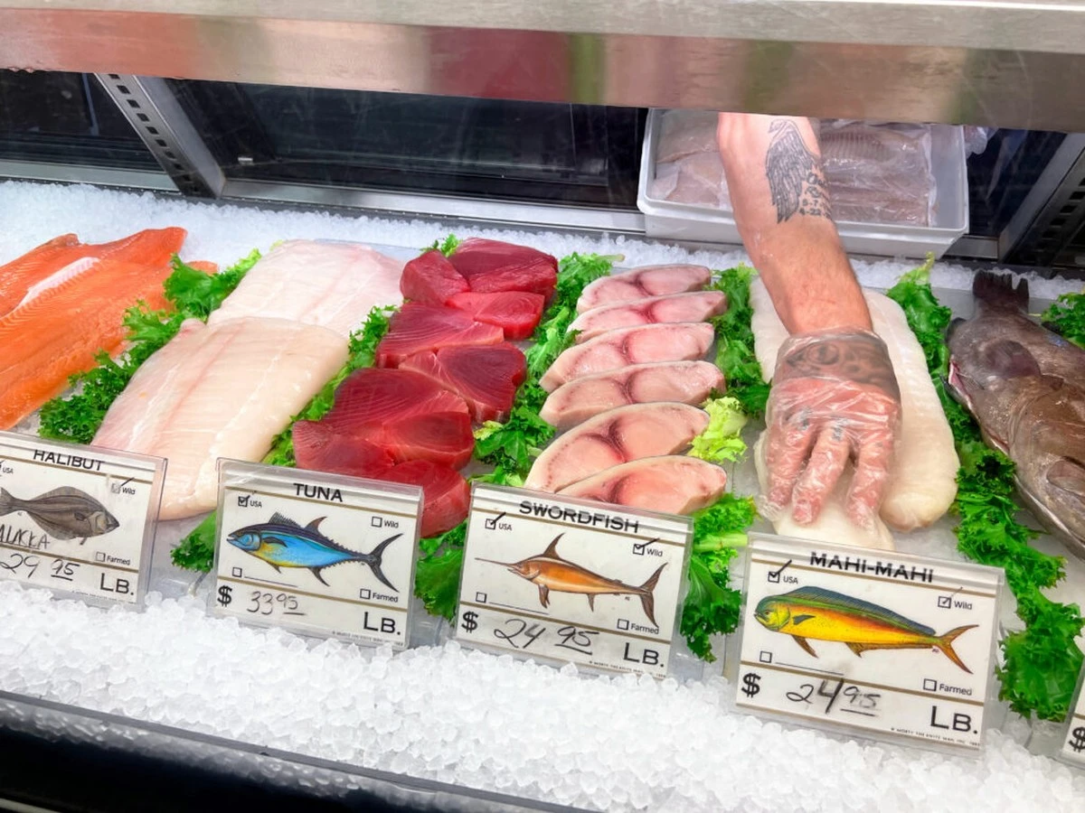 porquedeberiase-extra-1.webp Por qué deberías evitar comprar los ejemplares más grandes en la pescadería - image 1